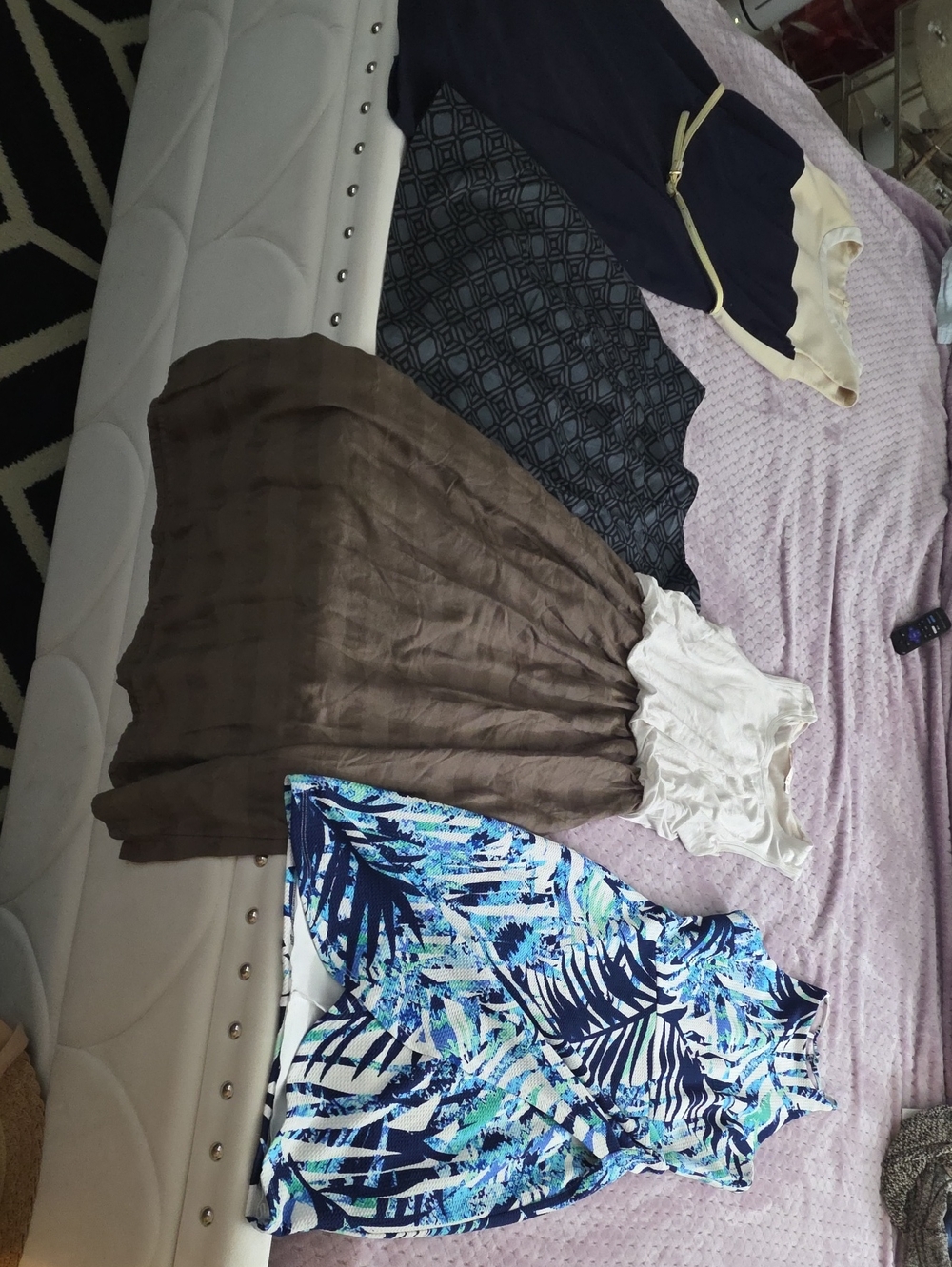 Womens 4 Pcs Dresses/Skirt Sz O To Sz Small